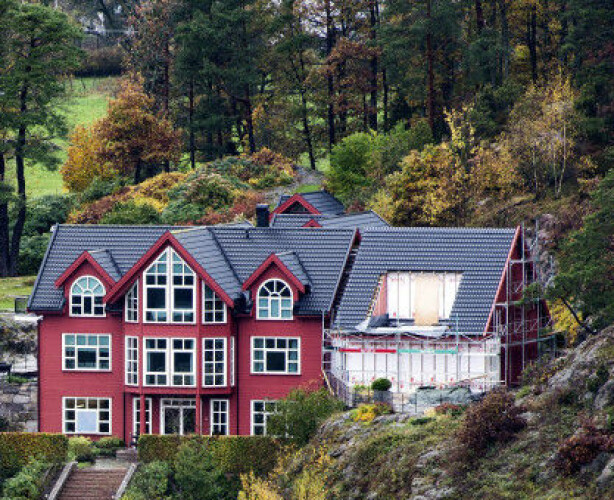 Aas vil hindre kreditorer i å ta millioneiendommer: Fryser verdiene